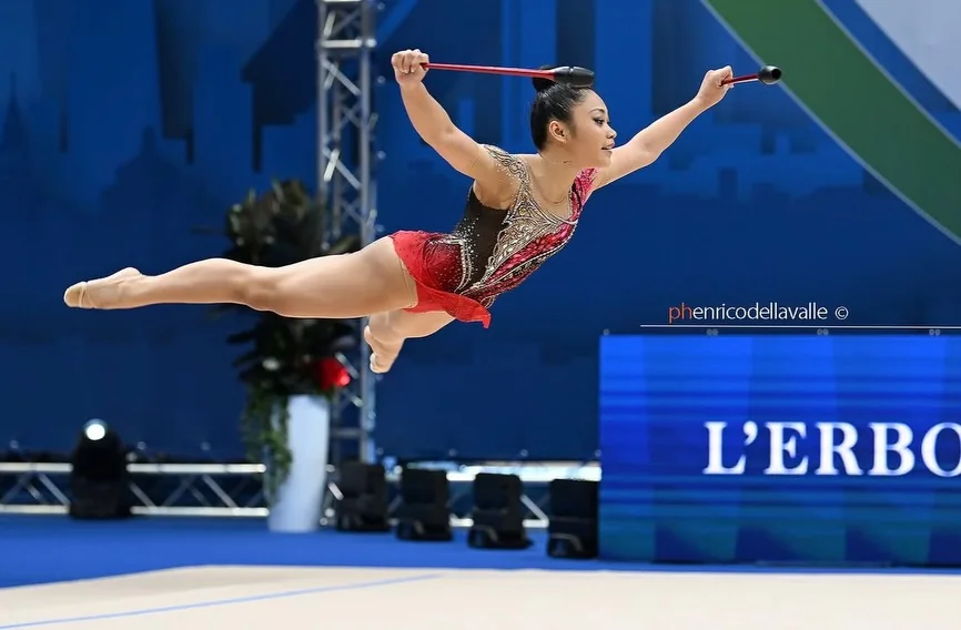 Breanna Labadan performing at World Cup Milano 2026